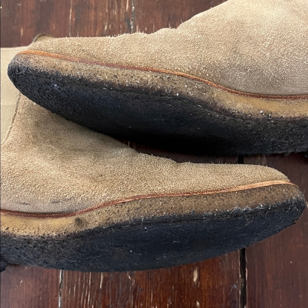 Common Projects Suede Chelsea Boots - Picture 14 of 16